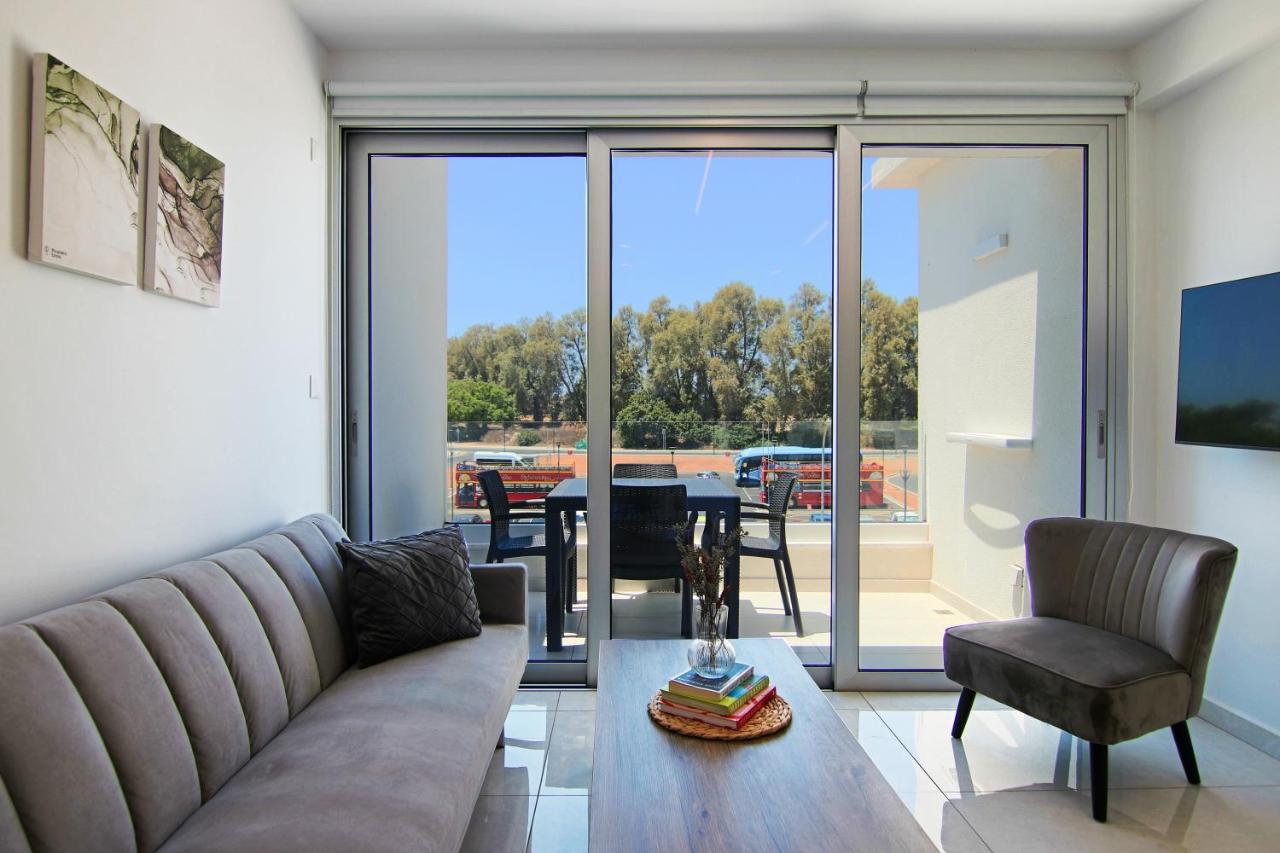 Phaedrus Living - Seaside Executive Flat Harbour 207 Διαμέρισμα Πάφος Εξωτερικό φωτογραφία
